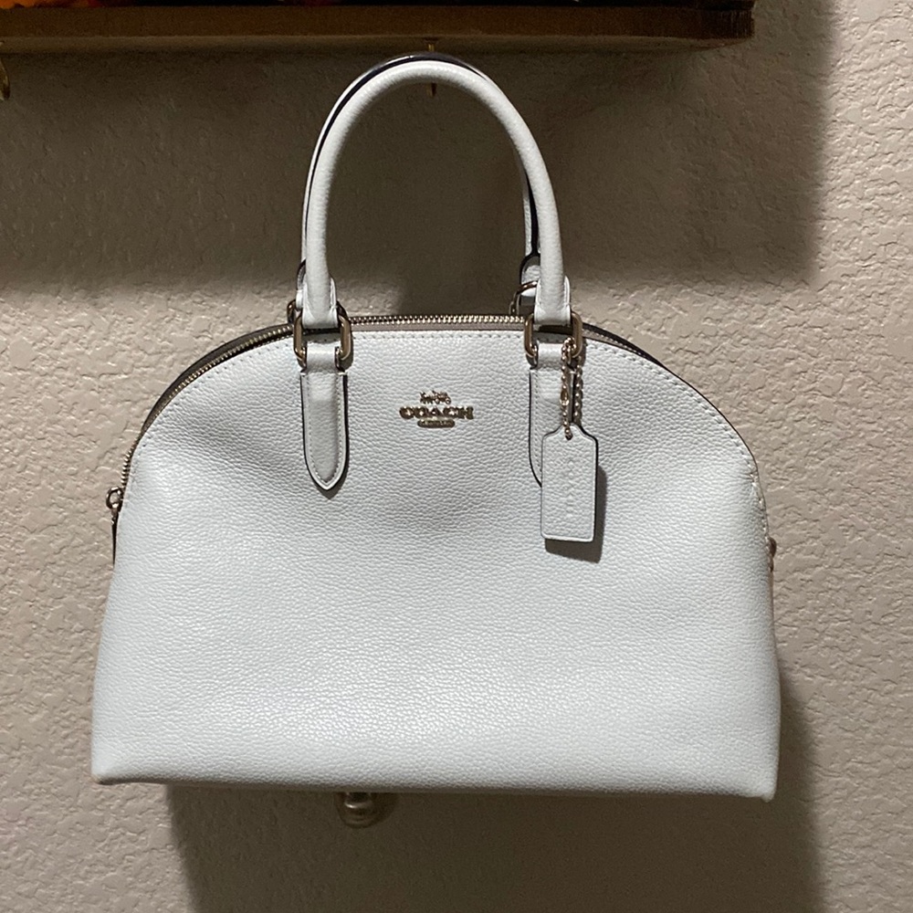 Coach light blue pebble leather EUC